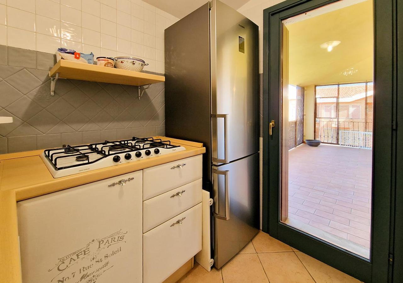 Murphy Holiday Home - Residenza Aldo Moro 02 La Maddalena  Buitenkant foto