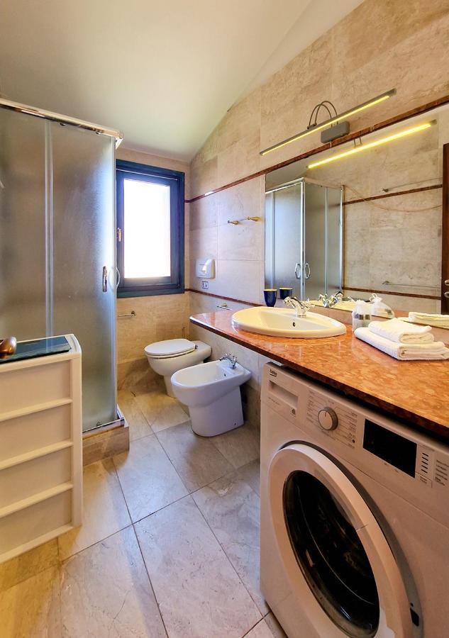 Murphy Holiday Home - Residenza Aldo Moro 02 La Maddalena  Buitenkant foto